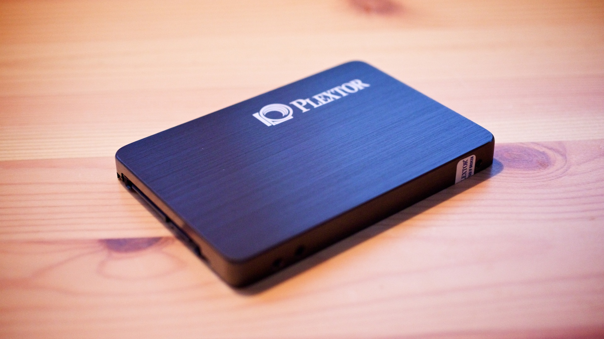 Plextor_M5S_SSD_in_Macmini2010_1101.jpg Plextor M5S SSD in Macmini2010 1101