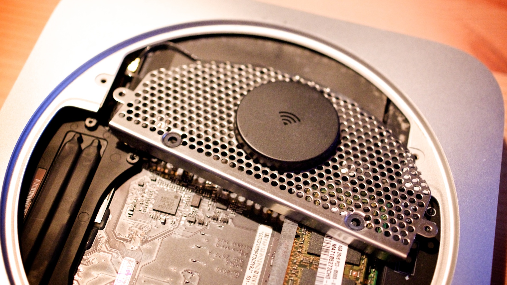 Plextor_M5S_SSD_in_Macmini2010_1138.jpg Plextor M5S SSD in Macmini2010 1138