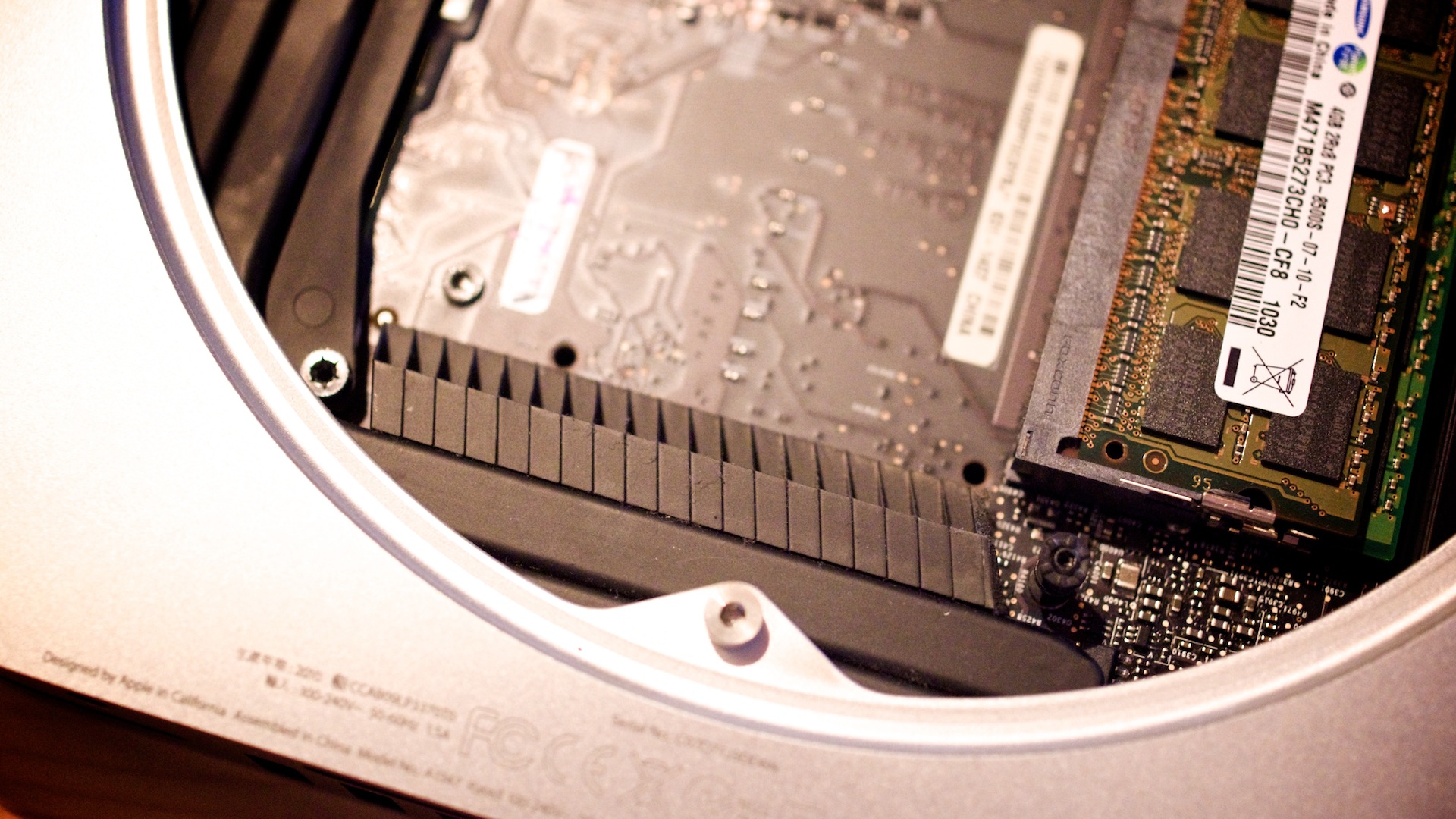 Plextor_M5S_SSD_in_Macmini2010_1141.jpg Plextor M5S SSD in Macmini2010 1141
