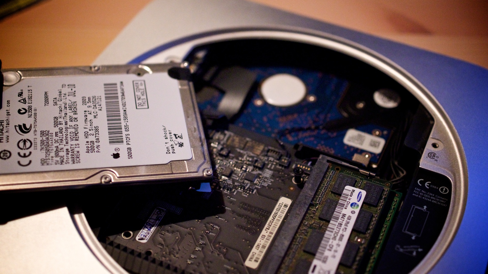 Plextor_M5S_SSD_in_Macmini2010_1159.jpg Plextor M5S SSD in Macmini2010 1159